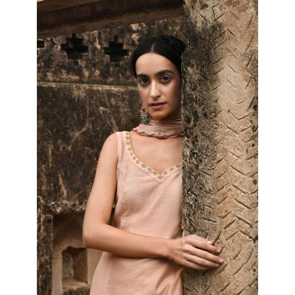 Taro India Sugar Rose Kurta with Pant and Dupatta (Set of 3)