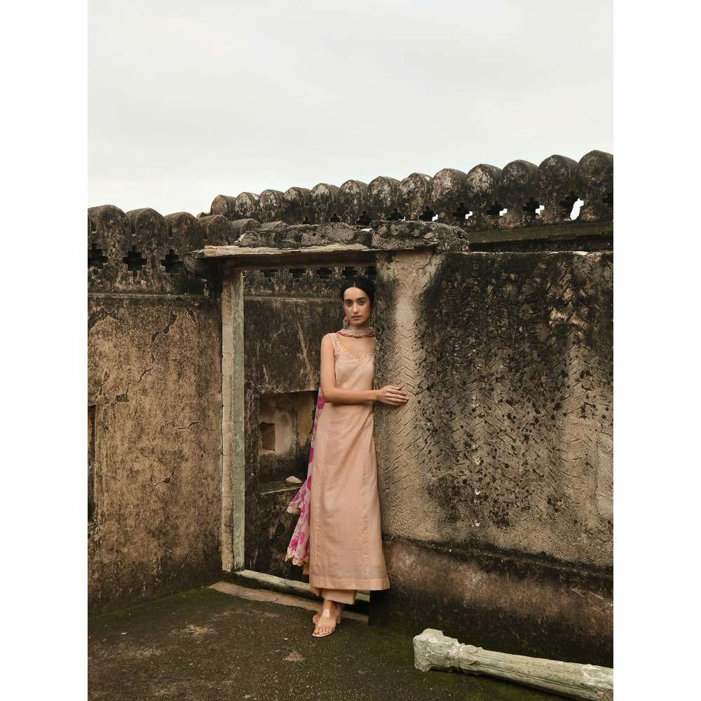 Taro India Sugar Rose Kurta with Pant and Dupatta (Set of 3)