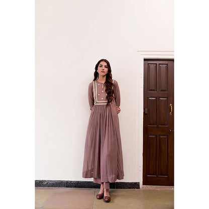 Taro India Amal Kurta With Pant And Crop Slip