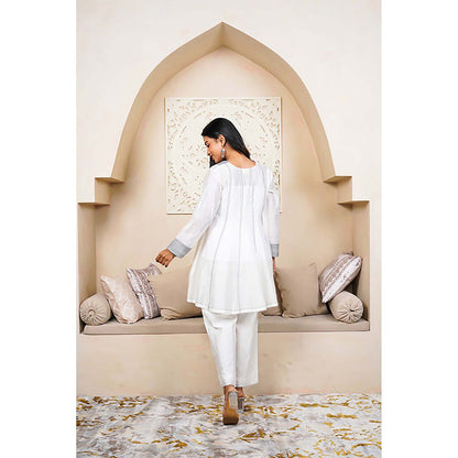 Taro India White Dove Kurta With Pant