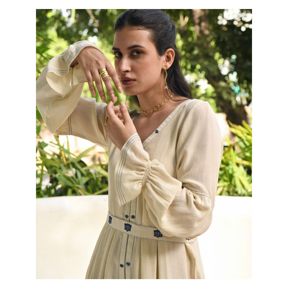 Taro India Soothing Pearl Beige Dress With Belt