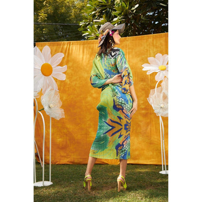 TASUVURE Green Kristen Kimono Kitsch Printed Midi Dress