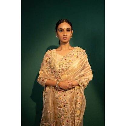TATWAMM Golden Saree with Unstitched