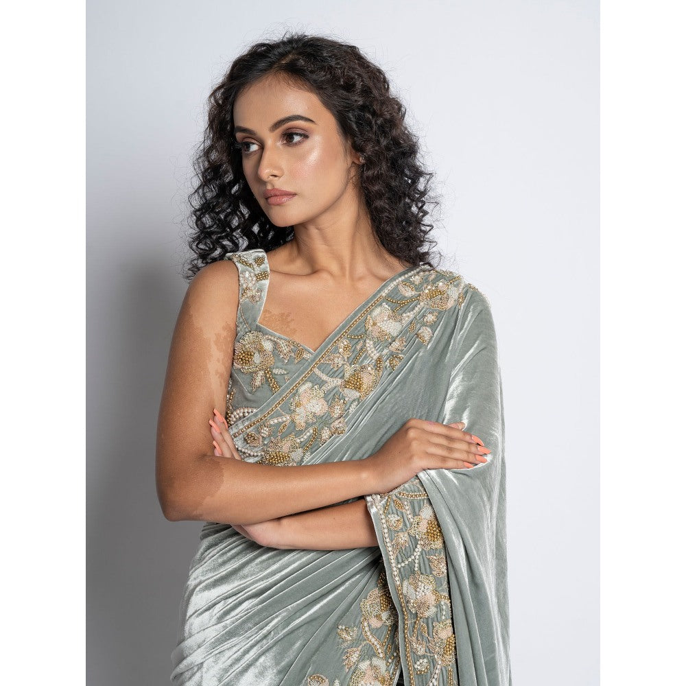 TATWAMM Sea Green Saree with Unstitched