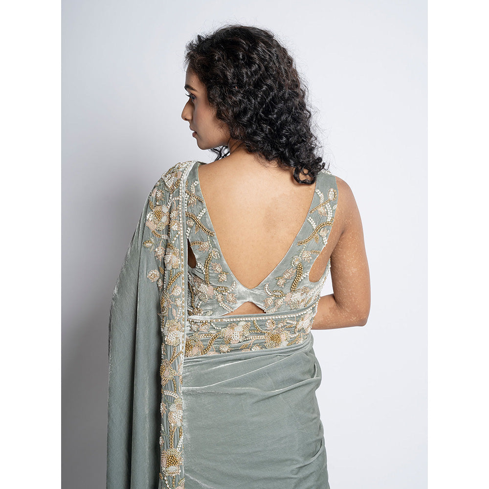 TATWAMM Sea Green Saree with Unstitched