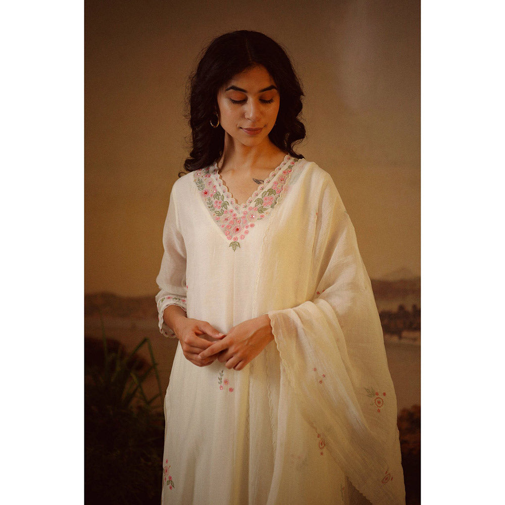 Tatwa Designs Ivory White Rangoon Kurta (Set of 3)