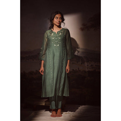 Tatwa Designs Bottle Green Juhi Yoke Kurta (Set of 3)