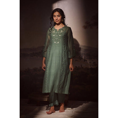 Tatwa Designs Bottle Green Juhi Yoke Kurta (Set of 3)