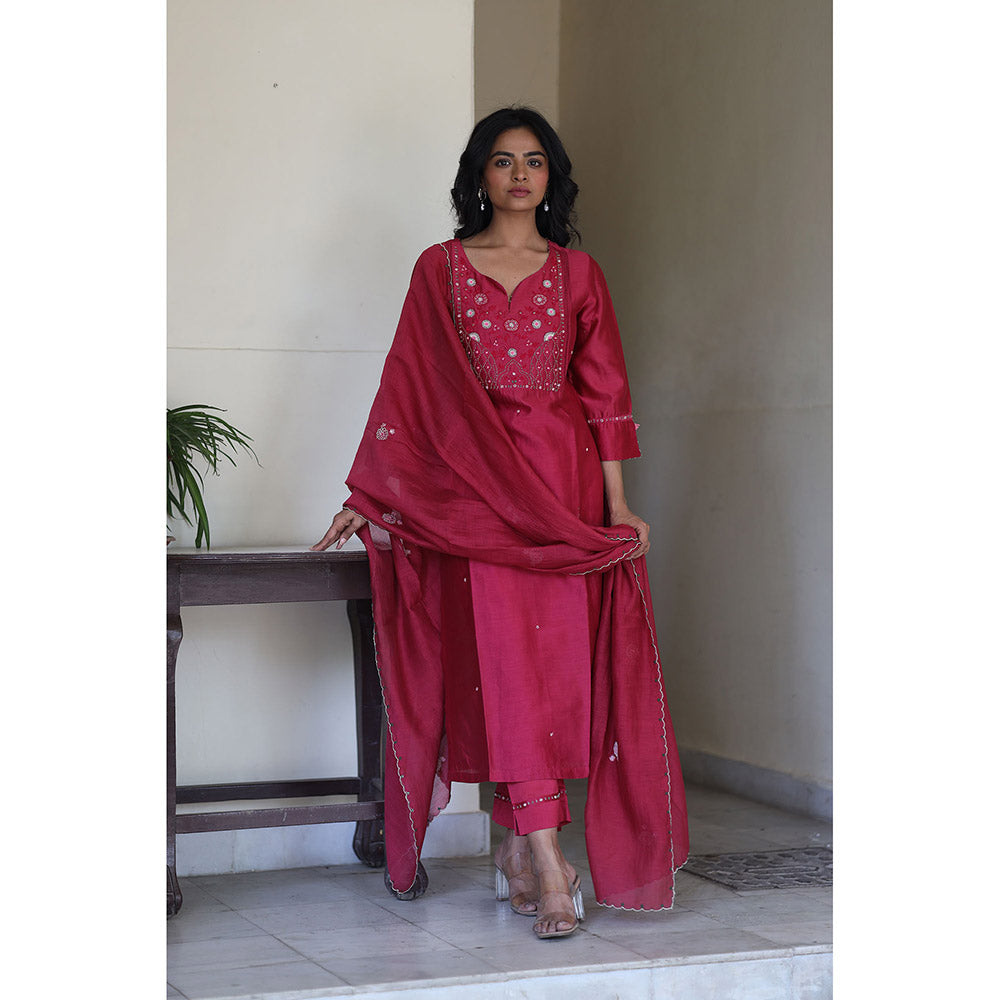 Tatwa Designs Magenta Pink Glass Beaded Kurta with Pant & Dupatta (Set of 3)