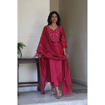 Tatwa Designs Magenta Pink Glass Beaded Kurta with Pant & Dupatta (Set of 3)