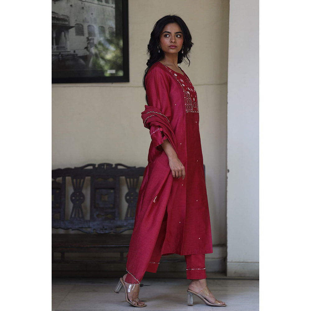 Tatwa Designs Magenta Pink Glass Beaded Kurta with Pant & Dupatta (Set of 3)