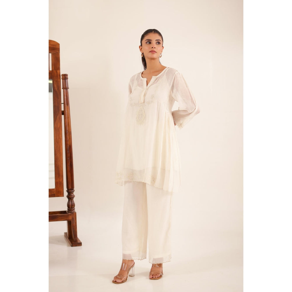 Tatwa Designs Women Ivory Cotton Solid Co-Ord Set