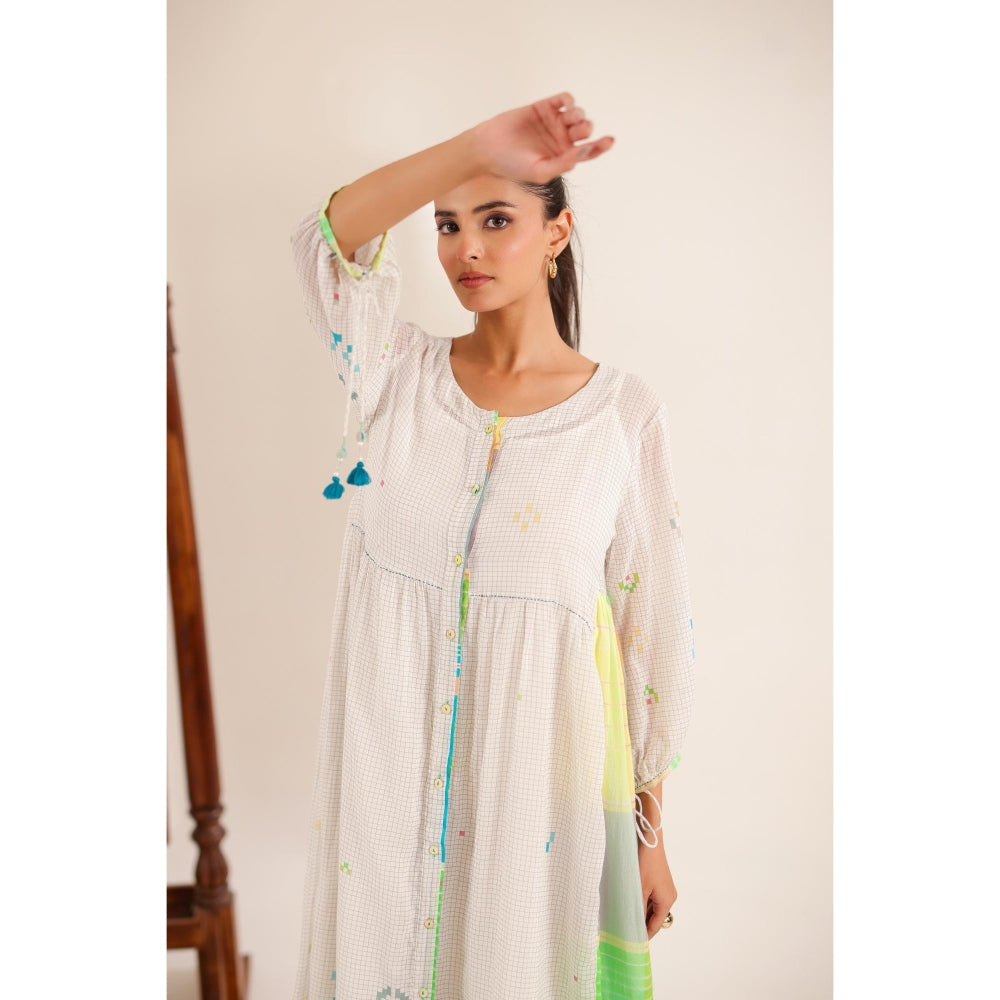 Tatwa Designs Women White Cotton Checks Midi Dress