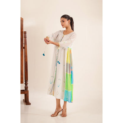 Tatwa Designs Women White Cotton Checks Midi Dress