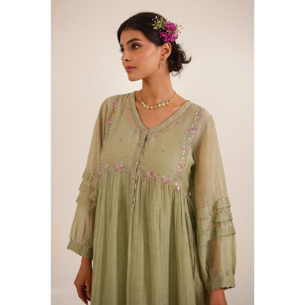 Tatwa Designs Women Green Kurta with Pant and Dupatta