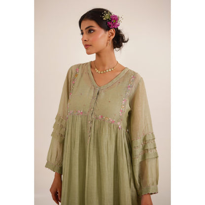 Tatwa Designs Women Green Kurta with Pant and Dupatta