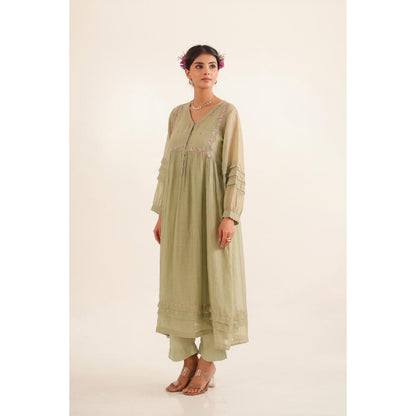 Tatwa Designs Women Green Kurta with Pant and Dupatta