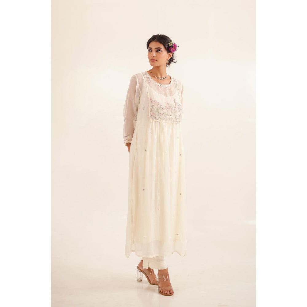 Tatwa Designs Women Ivory Chanderi Embroidered Kurta with Pant and Dupatta