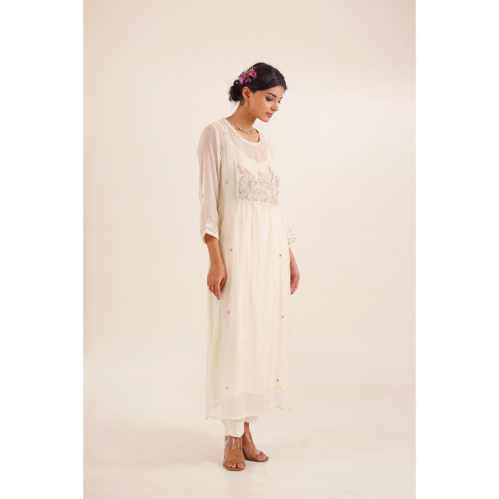 Tatwa Designs Women Ivory Chanderi Embroidered Kurta with Pant and Dupatta