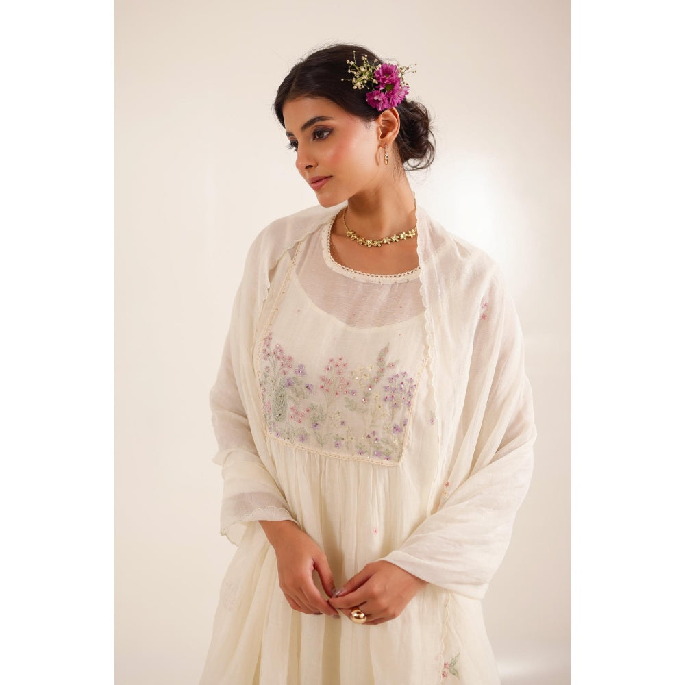 Tatwa Designs Women Ivory Chanderi Embroidered Kurta with Pant and Dupatta