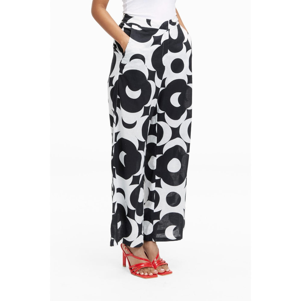 TERRA LUNA Black Printed Nova Pant