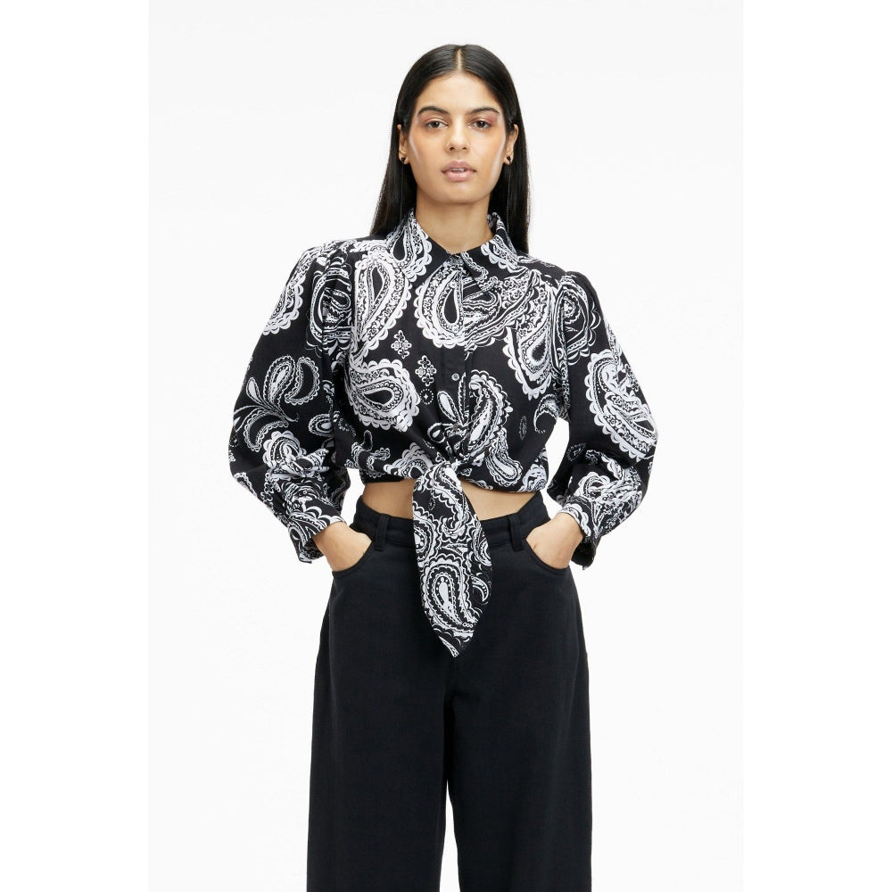 TERRA LUNA Nitsa Black Paisley Shirt