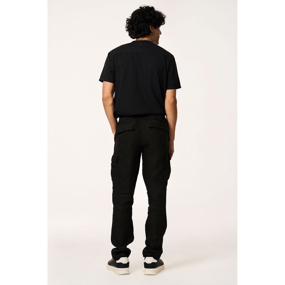 TERRA LUNA Black Solid Straight Fit Trouser