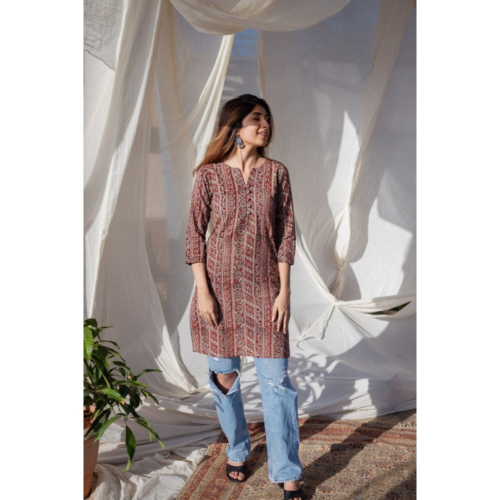 The Indian Ethnic Co. Red Kalamkari Cotton Short Kurta