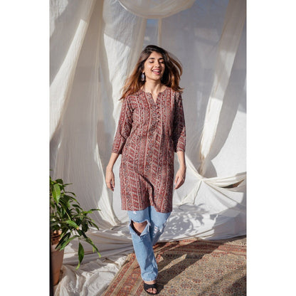 The Indian Ethnic Co. Red Kalamkari Cotton Short Kurta