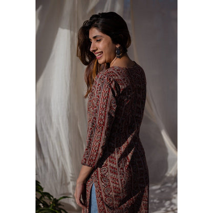 The Indian Ethnic Co. Red Kalamkari Cotton Short Kurta