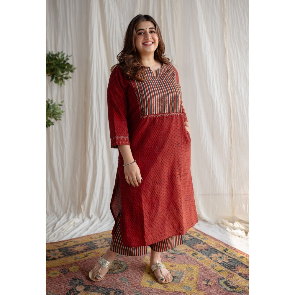 The Indian Ethnic Co. Ajrakh Slub Cotton Hand Embroidered Co-Ord (Set of 2)