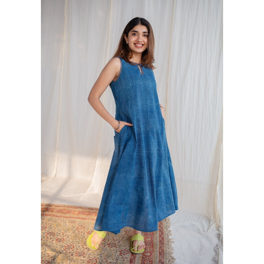 The Indian Ethnic Co. Indigo Dabu Hand Block Printed Cotton Maxi Dress