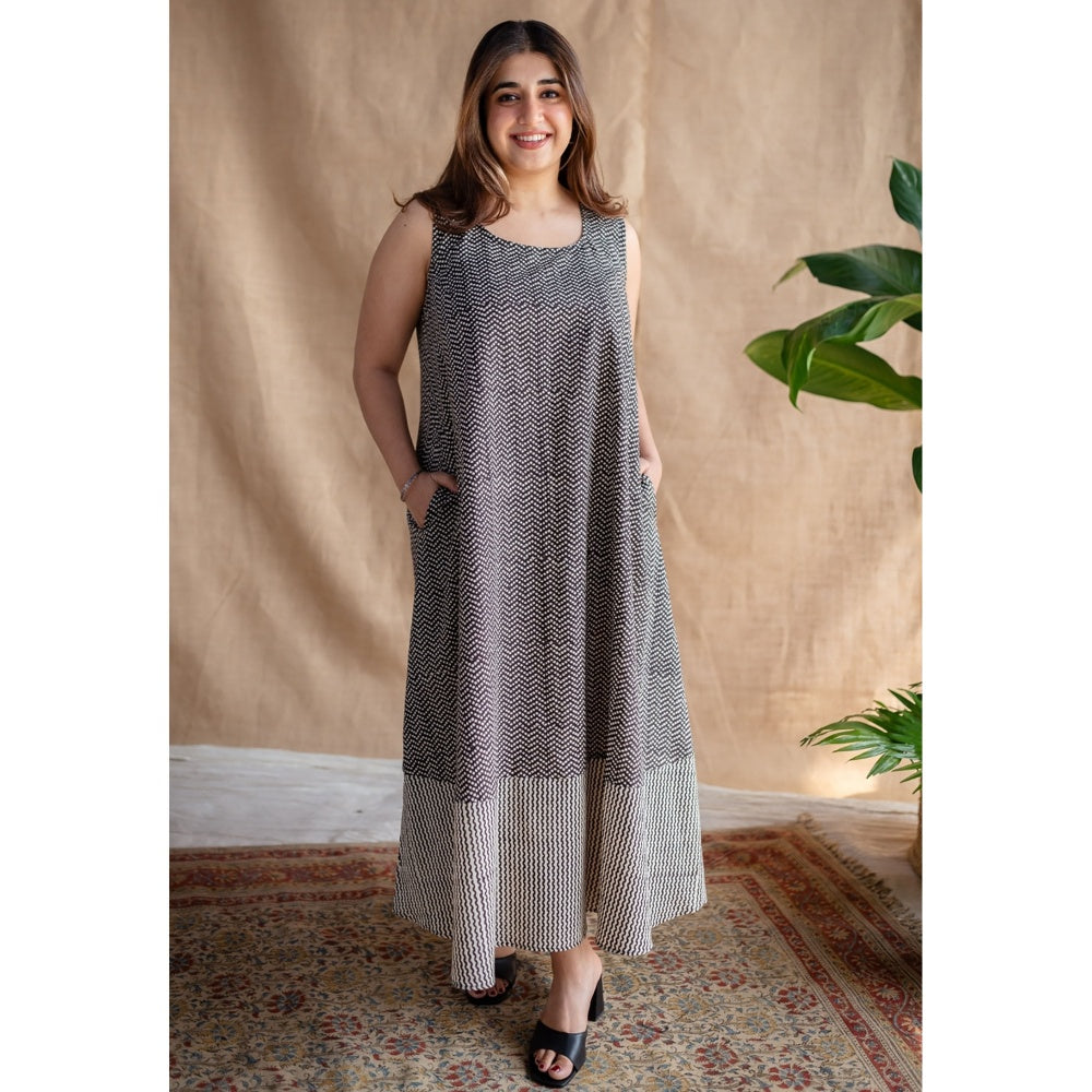The Indian Ethnic Co. Black Fakira Mul Dress