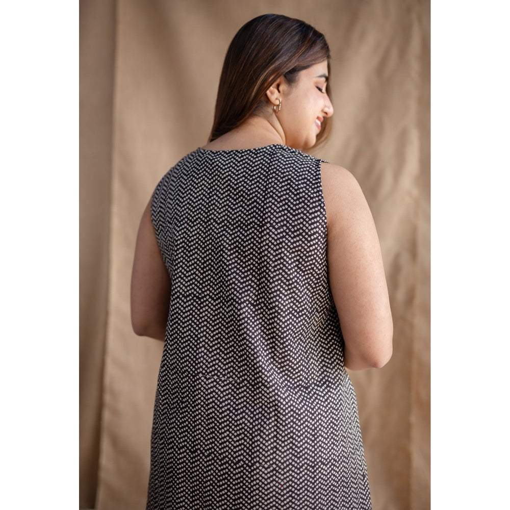 The Indian Ethnic Co. Black Fakira Mul Dress