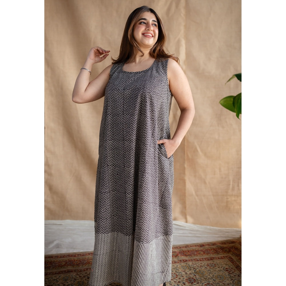 The Indian Ethnic Co. Black Fakira Mul Dress