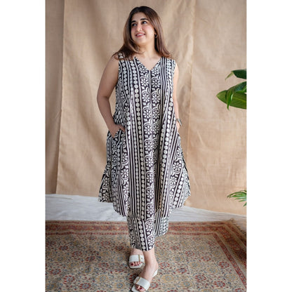 The Indian Ethnic Co. Fakira Mul Co-Ord Kurta with Pant (Set of 2)