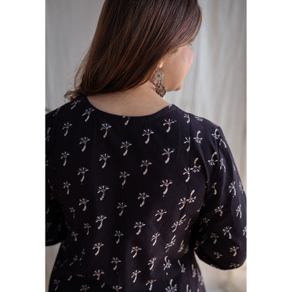 The Indian Ethnic Co. Ajrakh Cotton Kurta