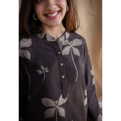 The Indian Ethnic Co. Charcoal Dabu Slub Cotton Kurta