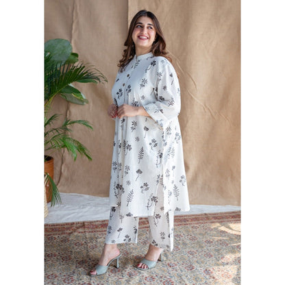 The Indian Ethnic Co. Natural White Dabu Slub Cotton Co-Ord (Set of 2)