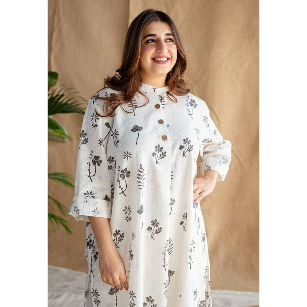 The Indian Ethnic Co. Natural White Dabu Slub Cotton Co-Ord (Set of 2)