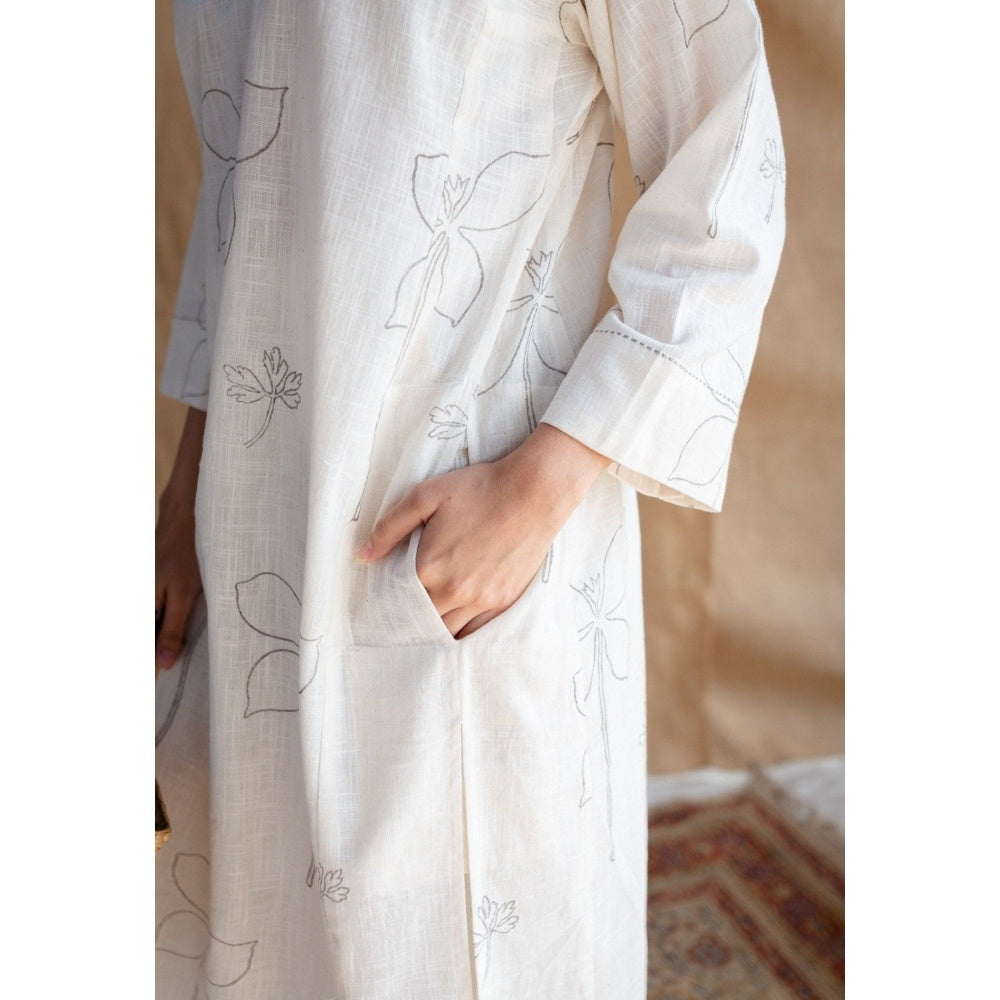 The Indian Ethnic Co. Natural White Dabu Slub Cotton Hand Printed Co-Ord (Set of 2)