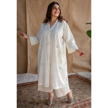 The Indian Ethnic Co. Natural White Dabu Slub Cotton Hand Embroidered Kurta