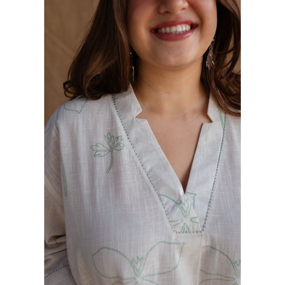 The Indian Ethnic Co. Natural White Dabu Slub Cotton Hand Embroidered Kurta