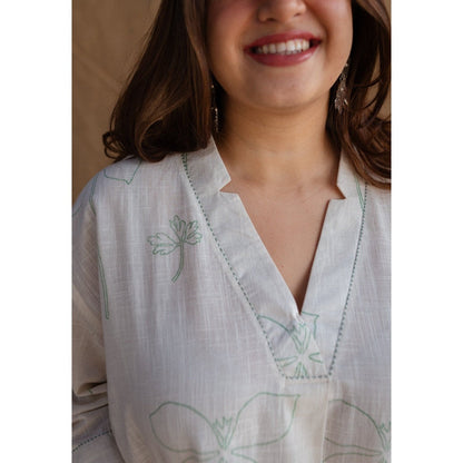 The Indian Ethnic Co. Natural White Dabu Slub Cotton Hand Embroidered Kurta