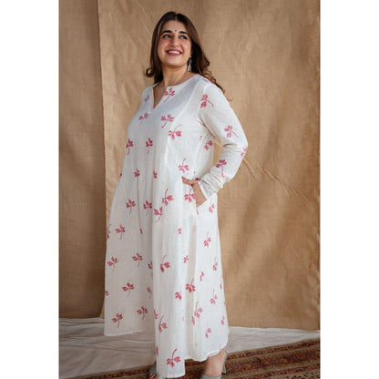 The Indian Ethnic Co. Natural White Dabu Slub Cotton Hand Embroidered Kali Kurta