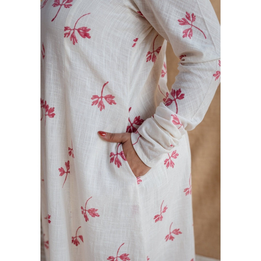 The Indian Ethnic Co. Natural White Dabu Slub Cotton Hand Embroidered Kali Kurta