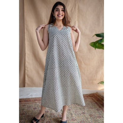 The Indian Ethnic Co. Off White Fakira Mul Dress