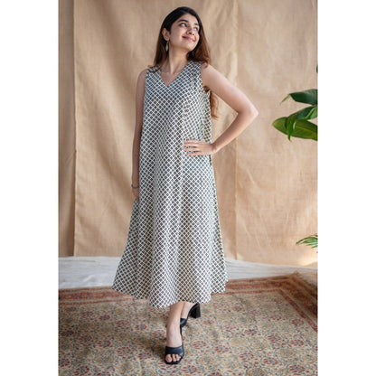 The Indian Ethnic Co. Off White Fakira Mul Dress