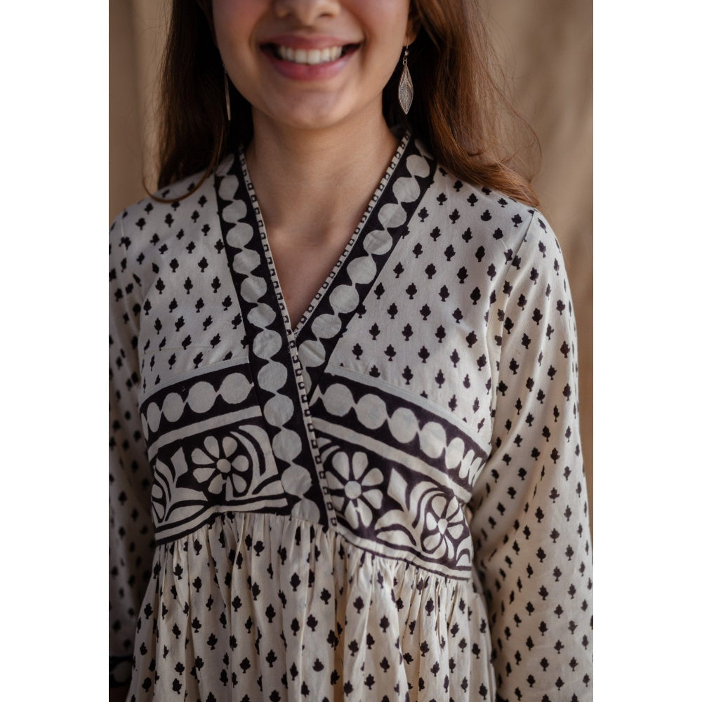 The Indian Ethnic Co. Off White Fakira Mul Dress