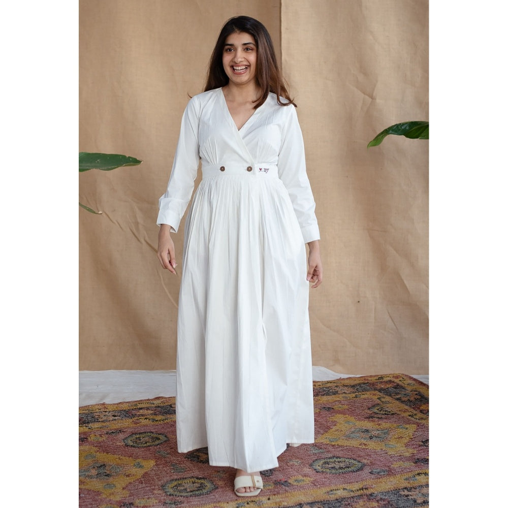 The Indian Ethnic Co. White Poplin Cotton Solid Dress